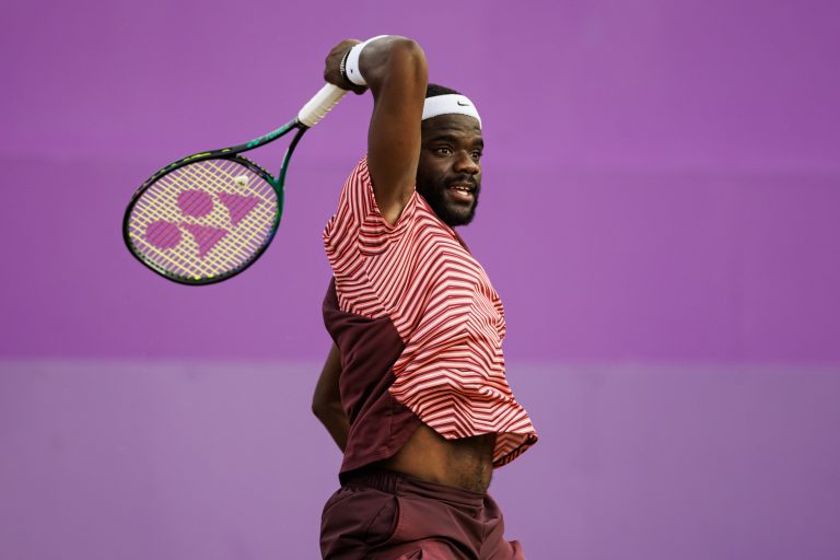 Do Tennis Racquets Make a Difference