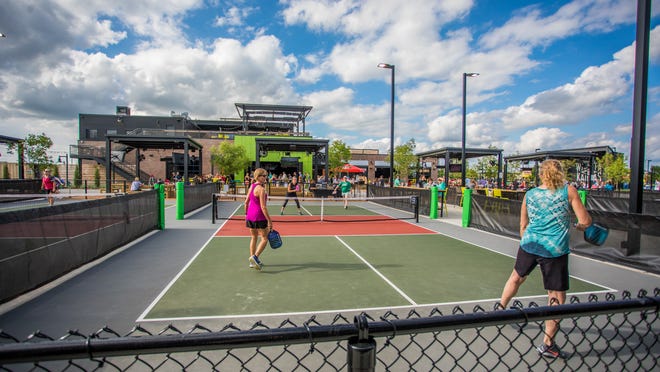 Do You Need a Fence around a Pickleball Court