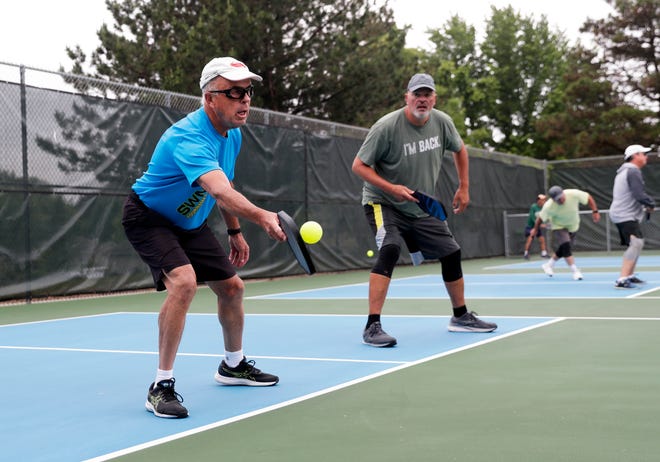 Does Pickleball Use a Tennis Court