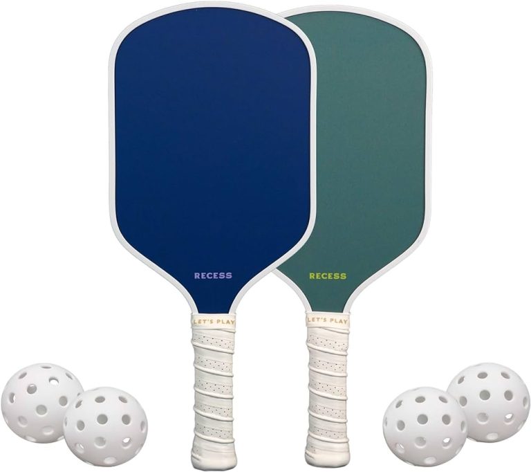 How Do You Grip a Pickleball Paddle