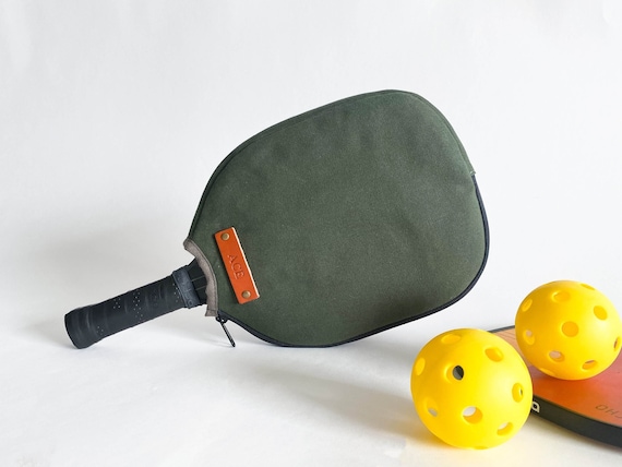 What Kind of Letters to Use on Pickleball Paddle