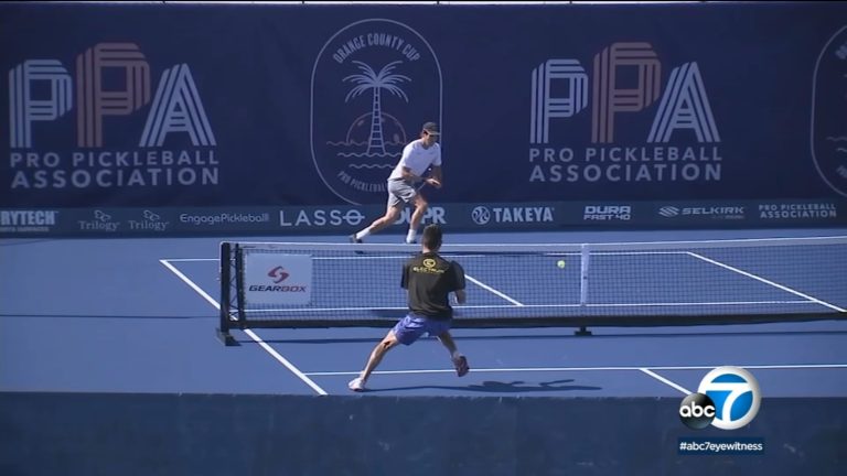 What to Watch When Receiving Pickleball